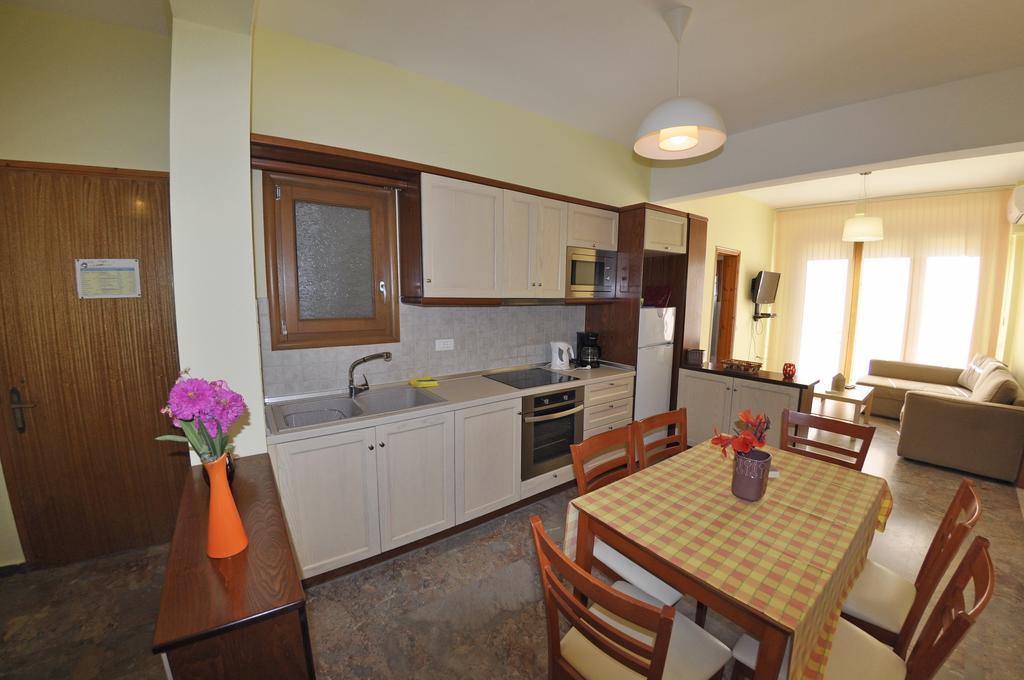 Magdalini Apartments อฟิโอนาส ภายนอก รูปภาพ